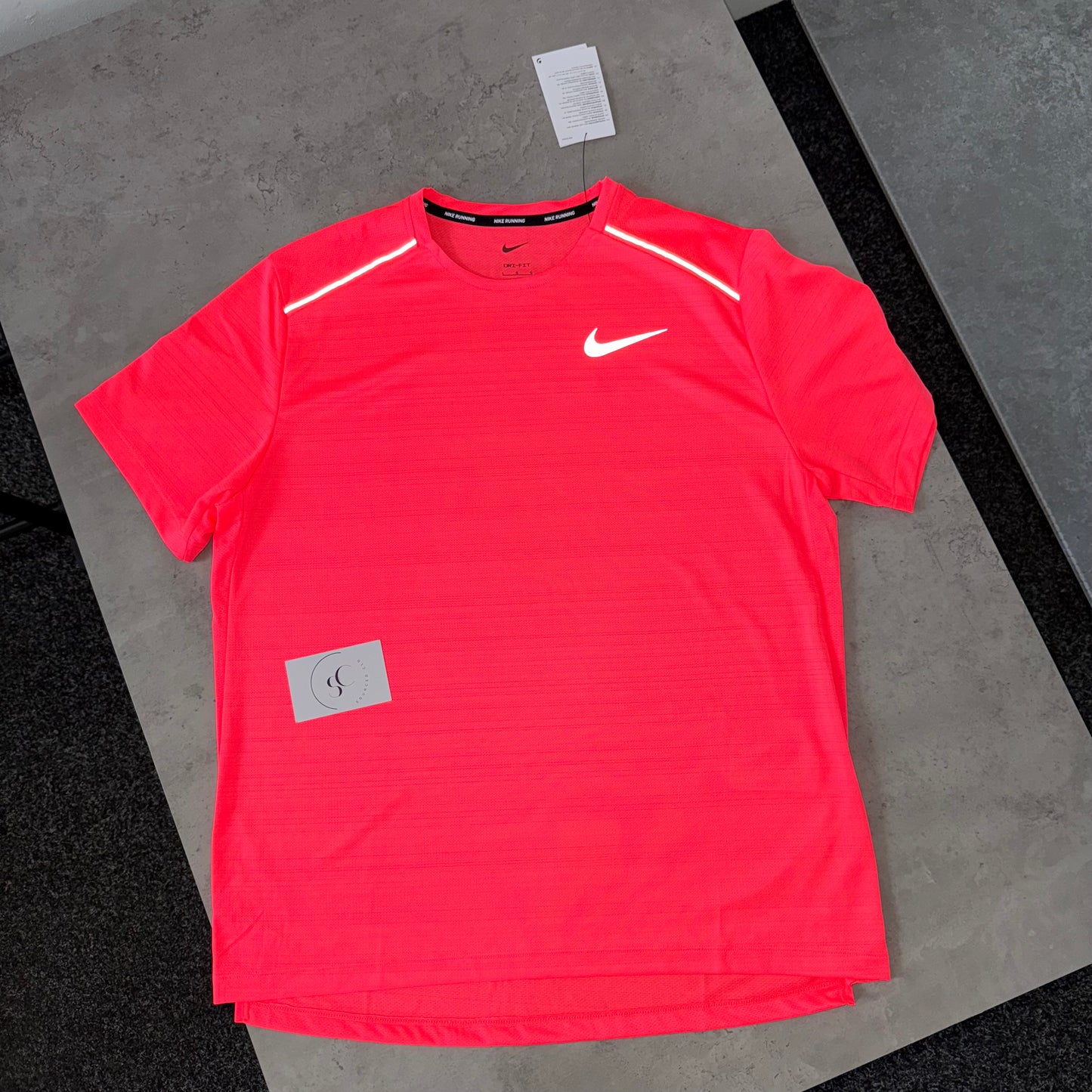 Nike Hot Punch 1.0 Miler T Shirt