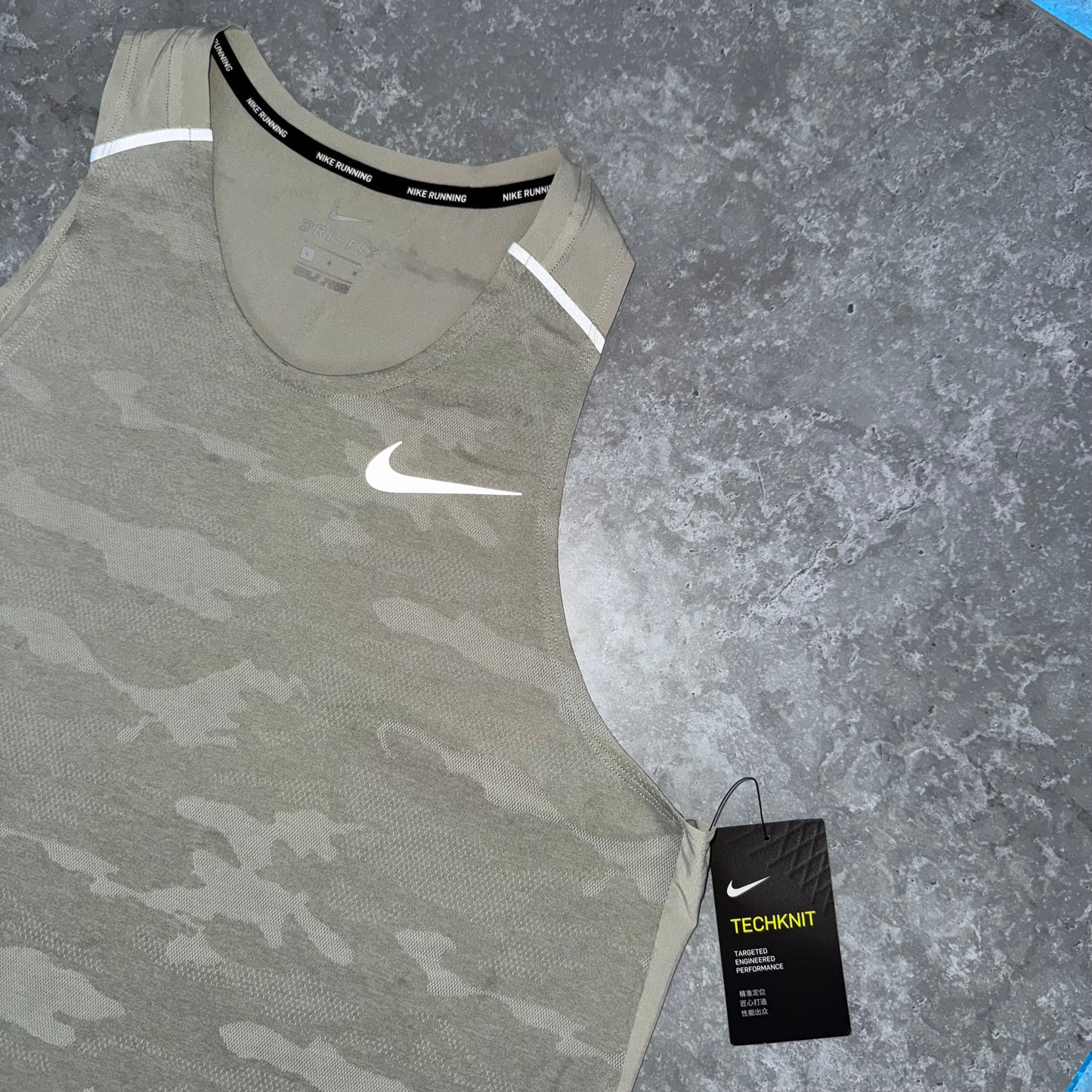 Nike Pistachio Camo 1.0 Miler Vest