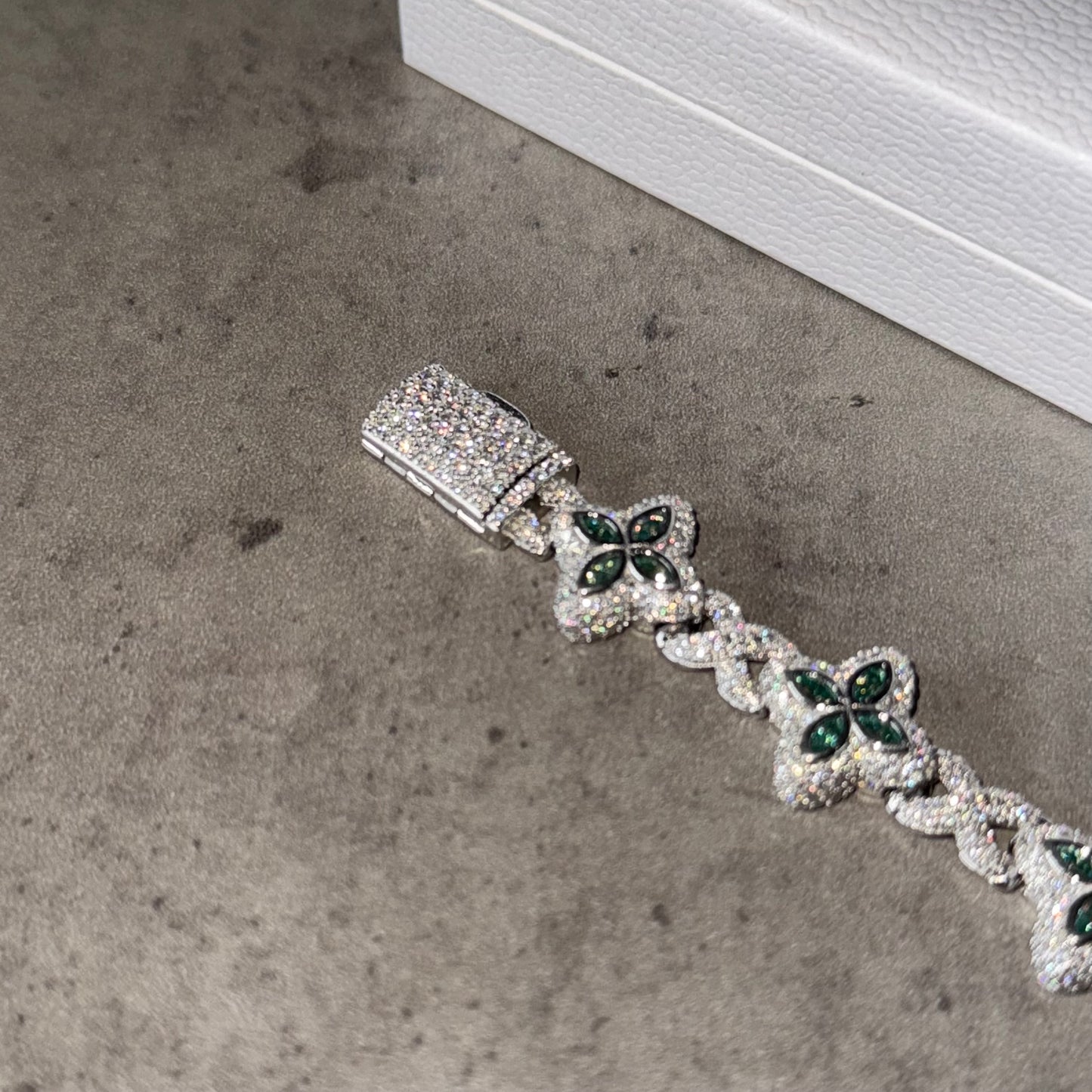 VVS Silver & Green Diamond Clover Bracelet