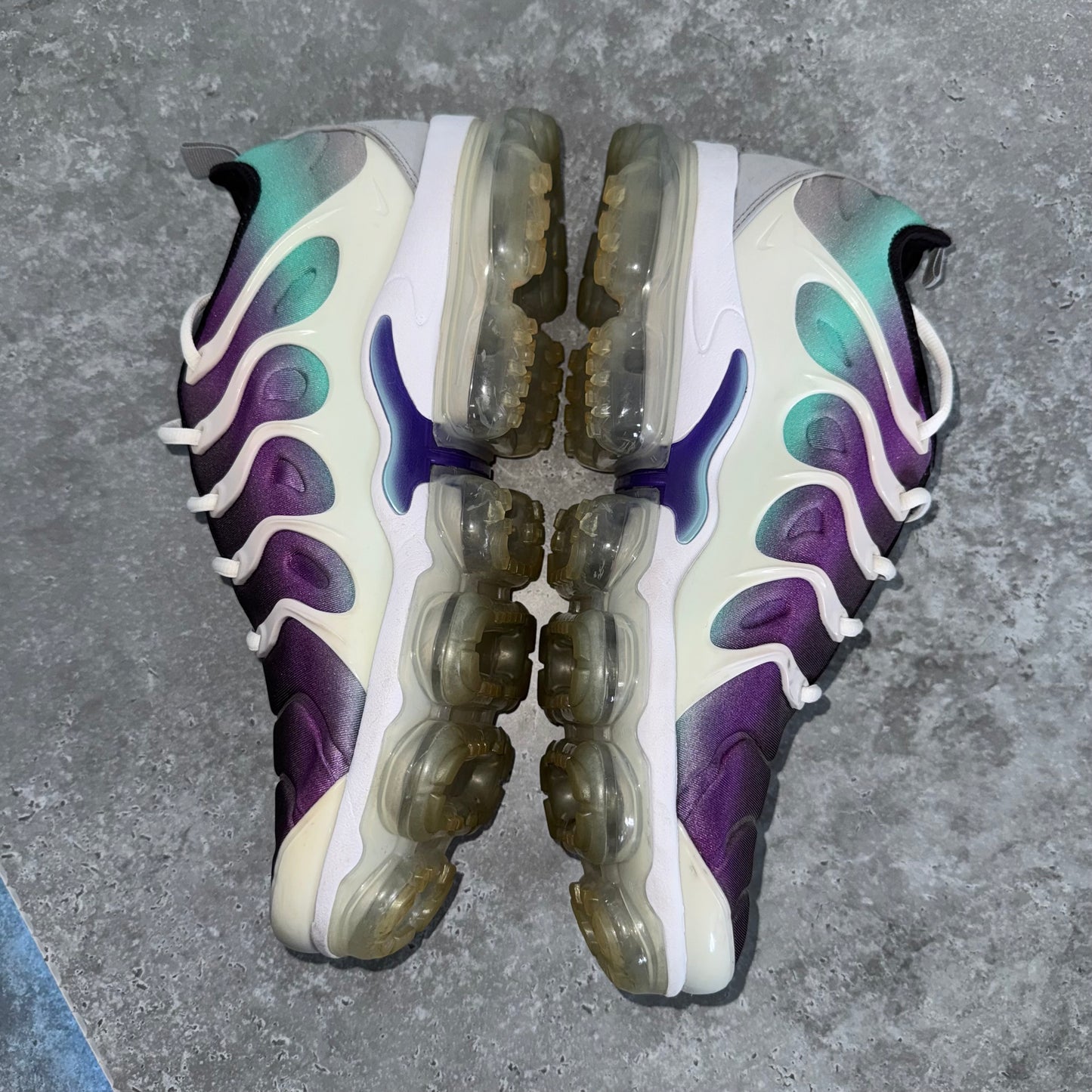 Nike Air Vapormax Plus Grape White Trainers