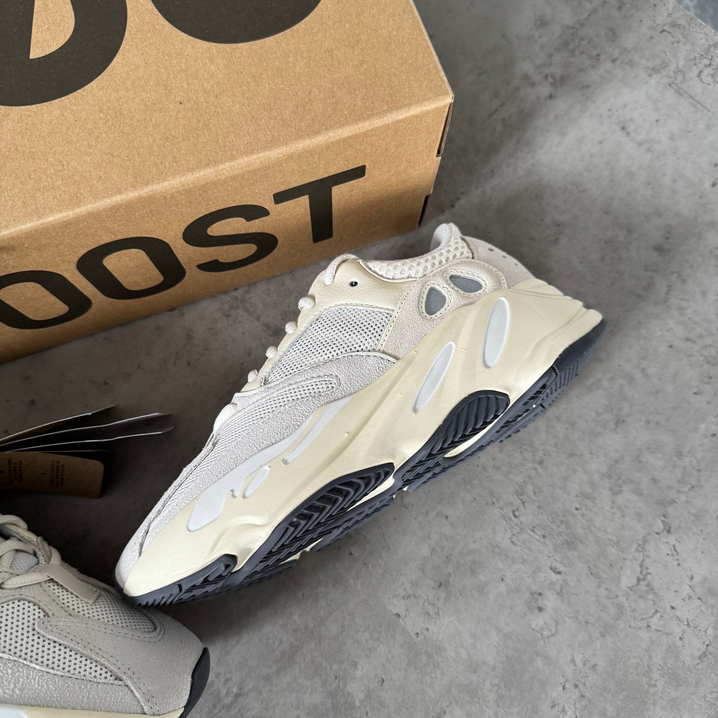 Adidas Yeezy Boost 700 Analog Trainers