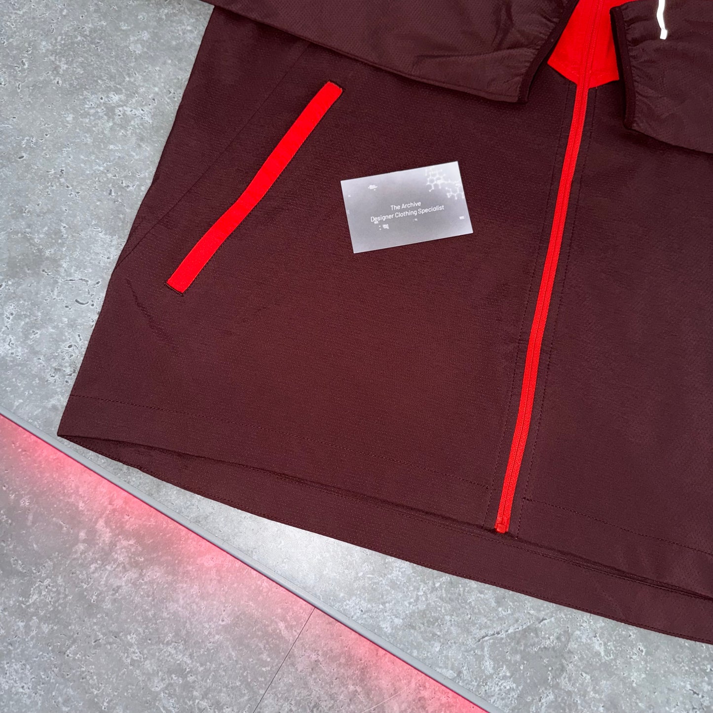 Nike Dark Red UV Red Windbreaker
