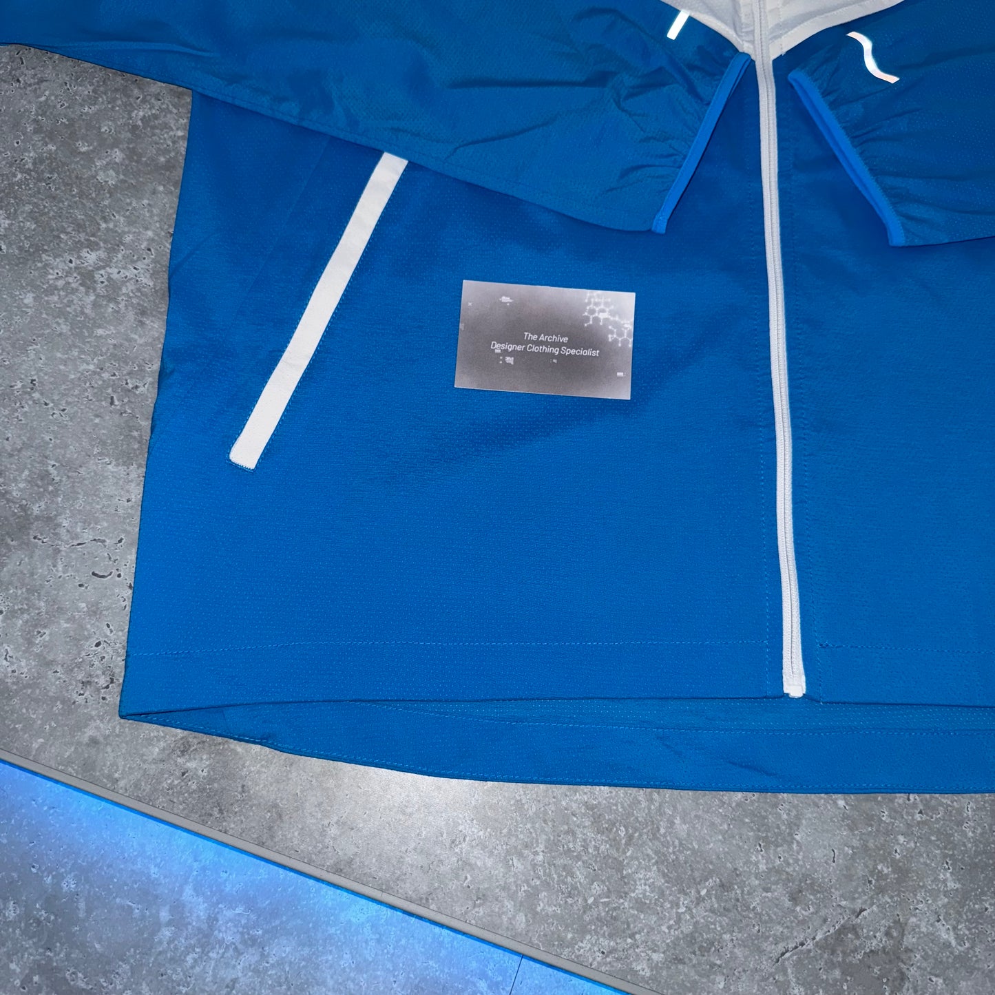 Nike White & Blue UV Windbreaker