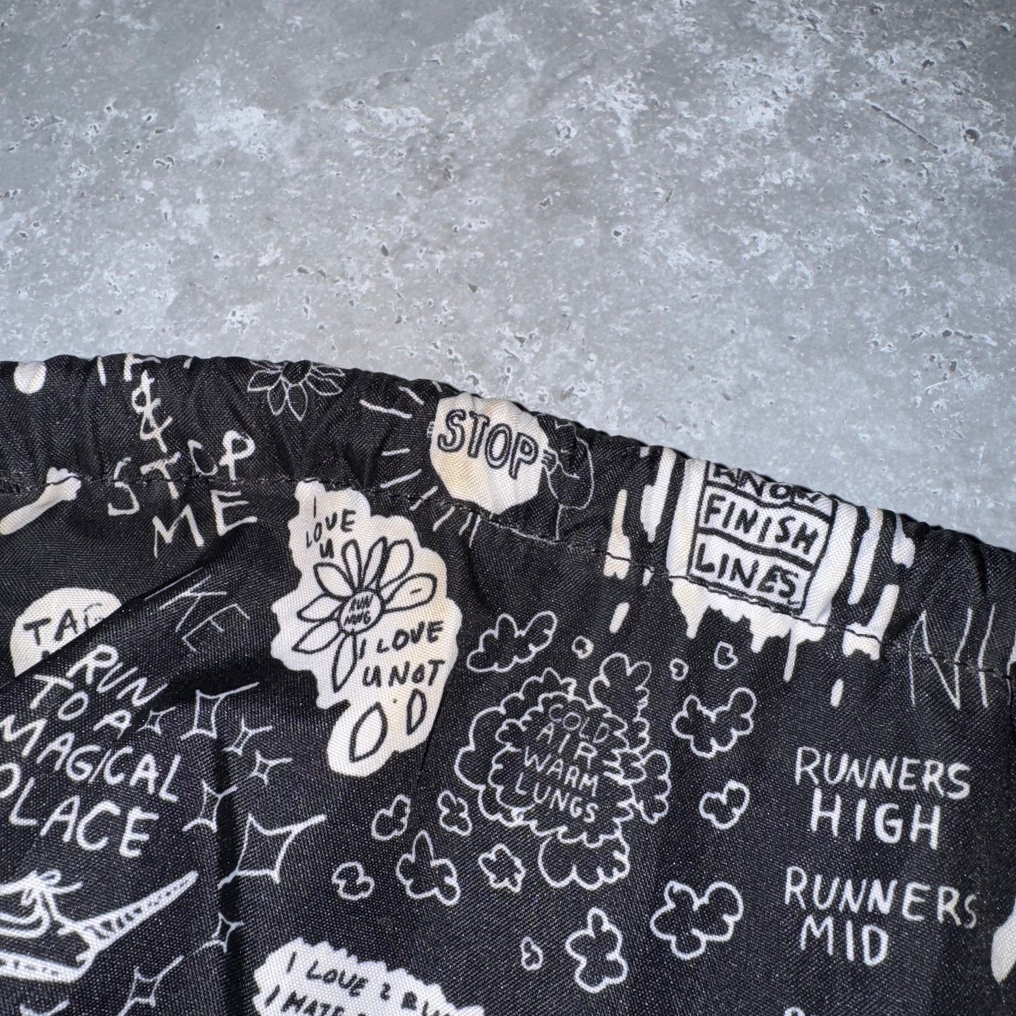 Nike Wild Run Black Pattern Drawstring Bag