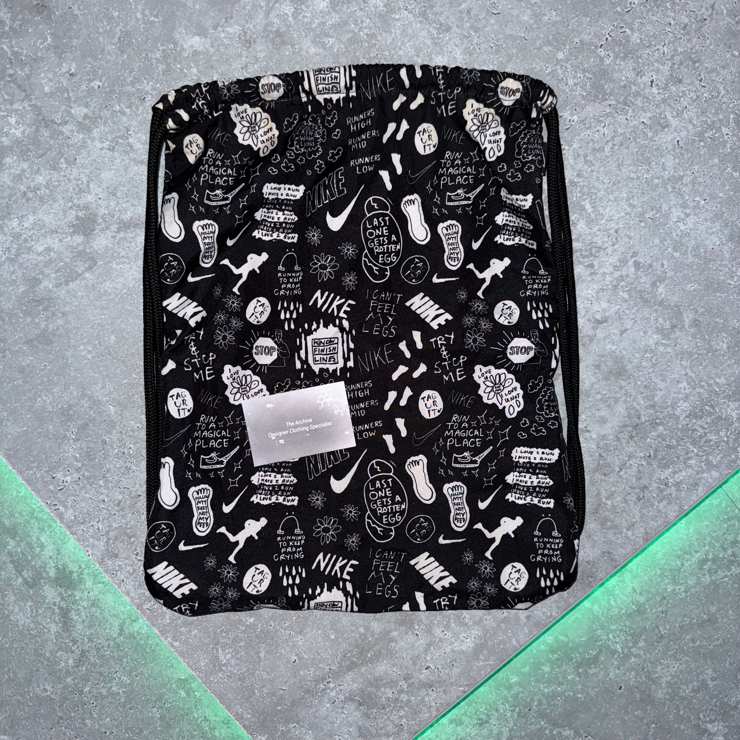 Nike Wild Run Black Pattern Drawstring Bag