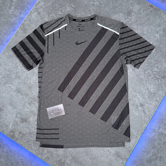 Nike Stripe Techknit Miler T Shirt