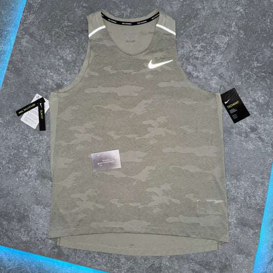 Nike Pistachio Camo 1.0 Miler Vest