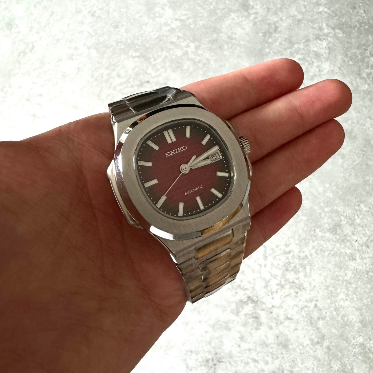 Seiko Mod Nautilus PP Red Watch