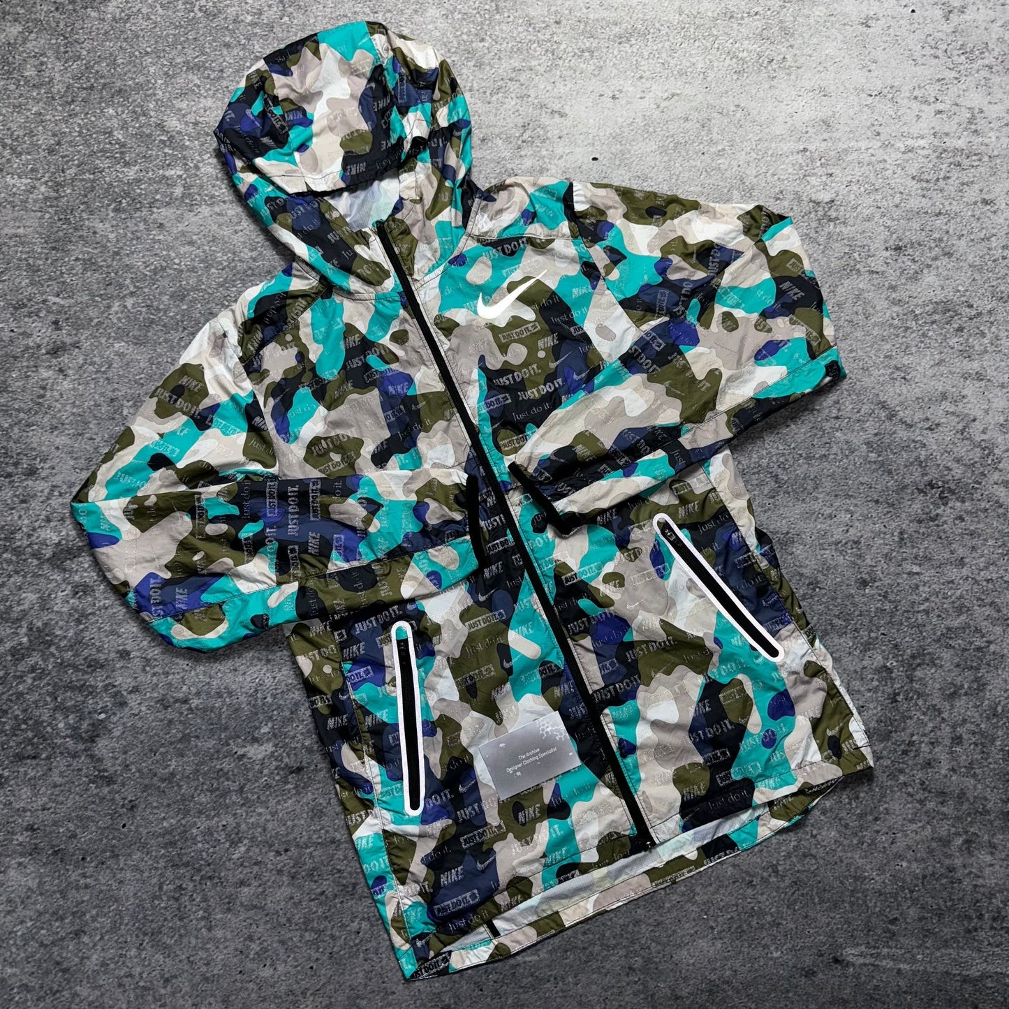 Nike Ghost Flash Camo Shield Windbreaker