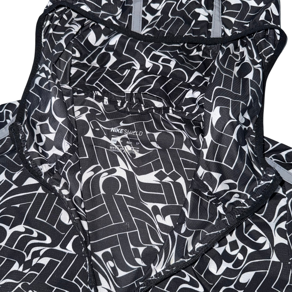 Nike Impossibly Light Black Pattern Windbreaker