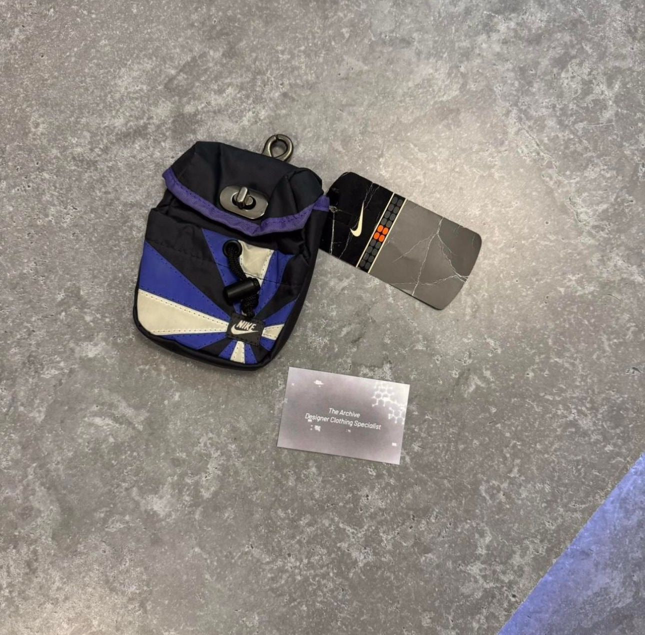 Vintage Y2K Nike Small Pouch Bag Sample