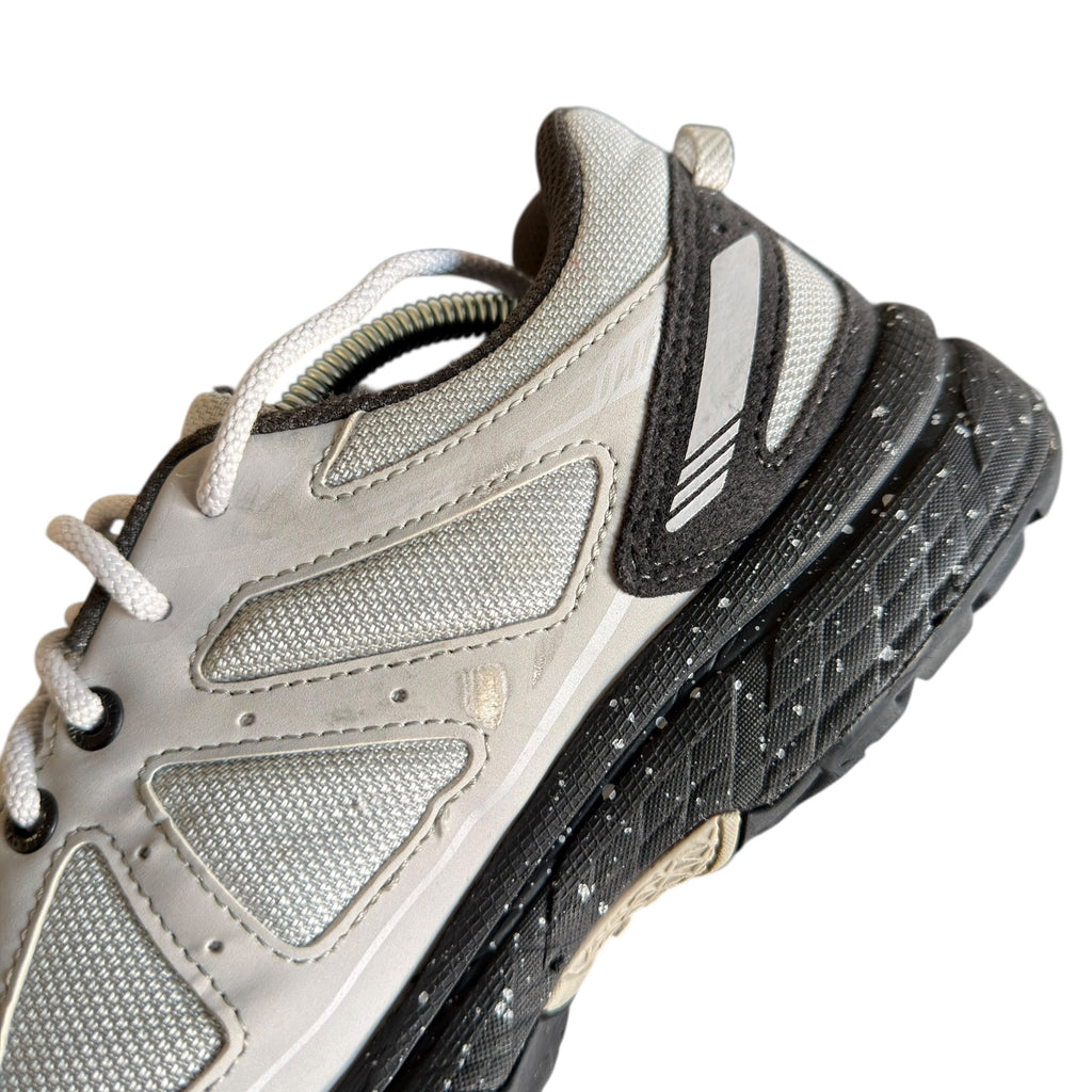 Asics Glacier Grey Gel Venture 6 Trainers