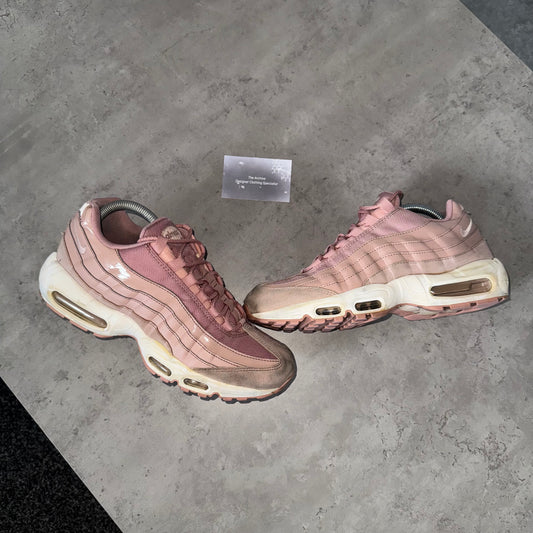 Nike Air Max 95 Particle Pink Trainers
