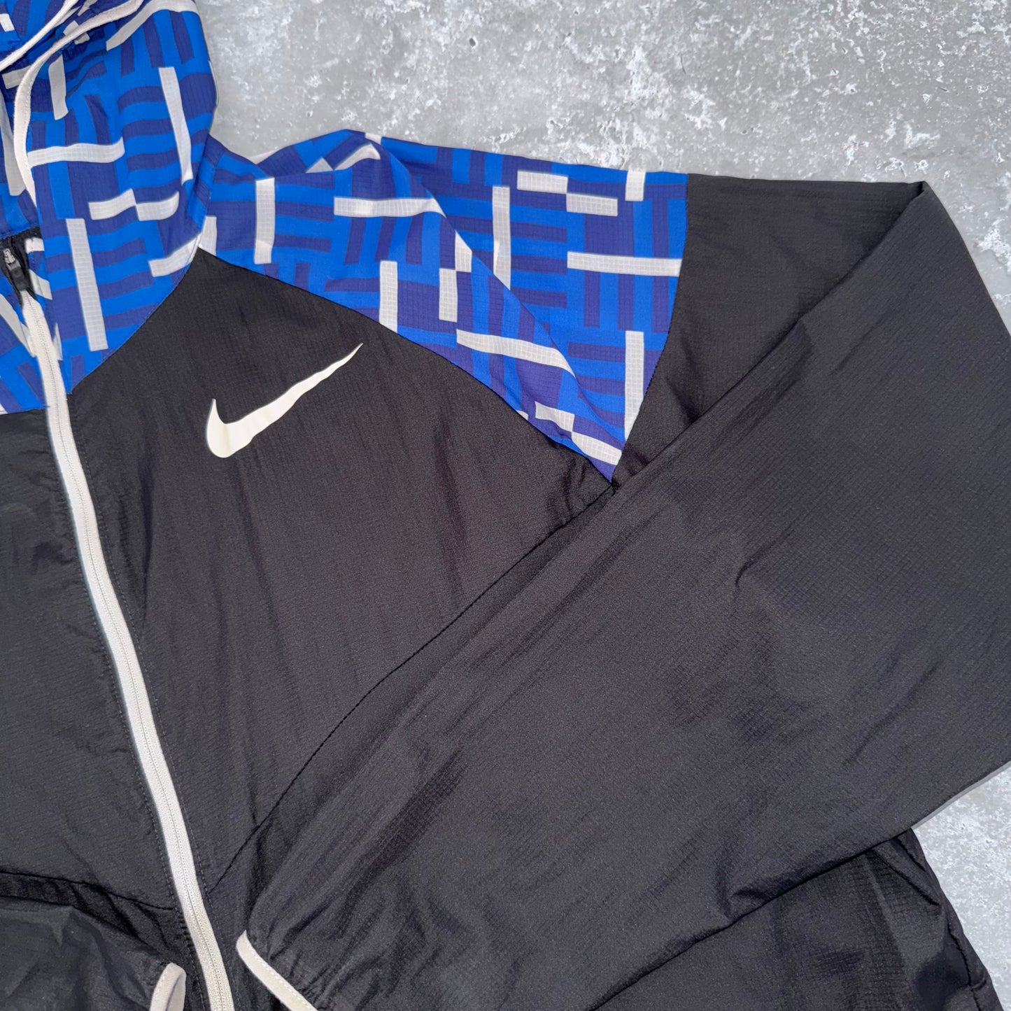 Nike Tokyo Pattern Windrunner