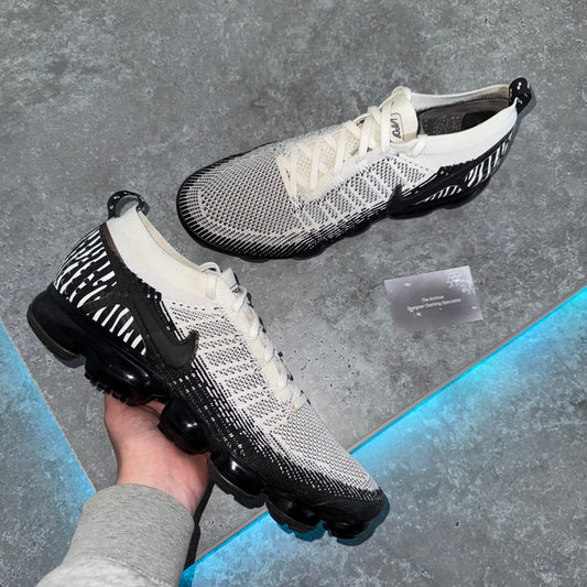 Nike Air Vapormax Zebra Flyknit Trainers