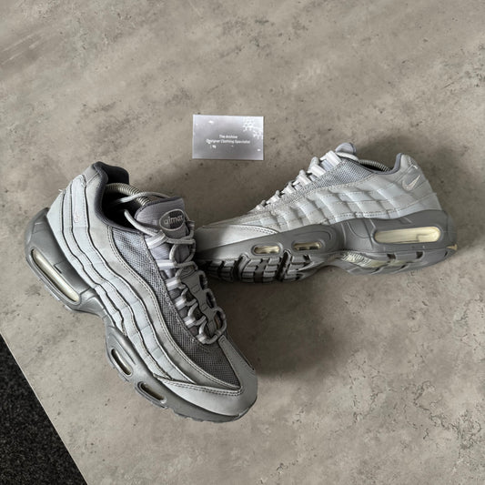 Nike Air Max 95 Wolf Grey Trainers